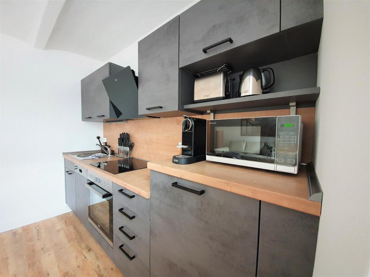 Pb Ferienwohnungen - Fewo 1 - Stilvoll Eingerichtetes Apartment Im Herzen Senftenbergs Eksteriør bilde
